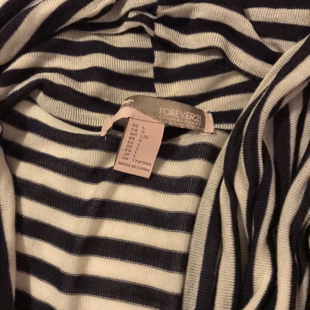 Striped top - Picture 2 of 2